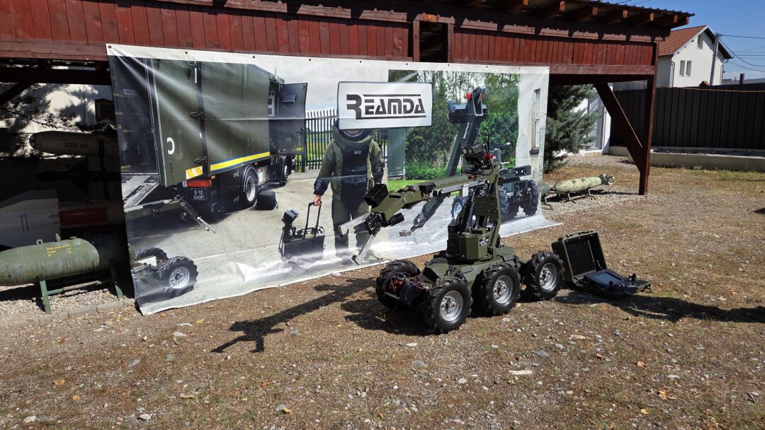 THE HOBO R-EVOLVE HEAVY ROBOT HAS ARRIVED AT MAT KOSOVO